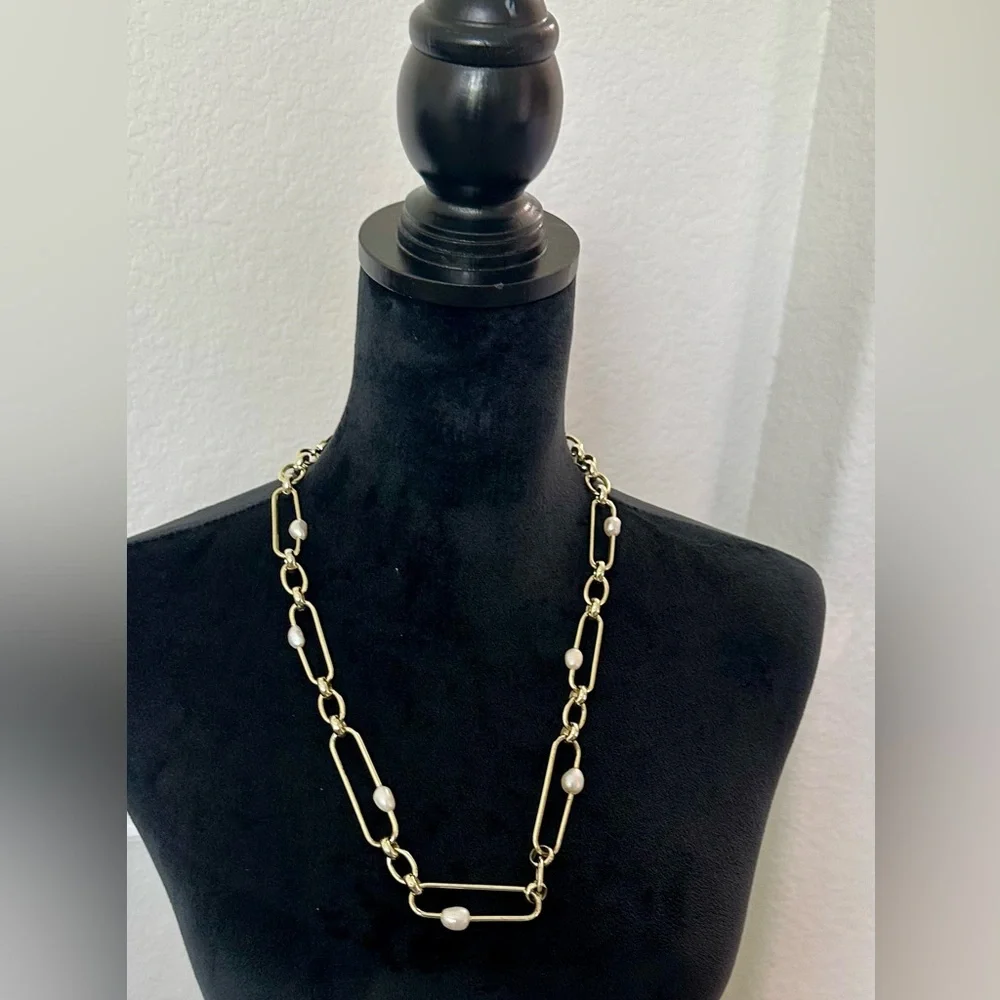 Kendra Scott Gold and White Pearl Necklace - Picture 2 of 7